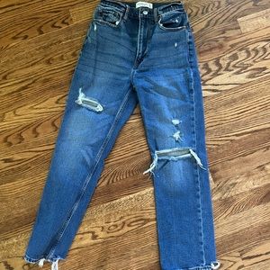 Never Worn Abercrombie Ultra High Rise Jeans
